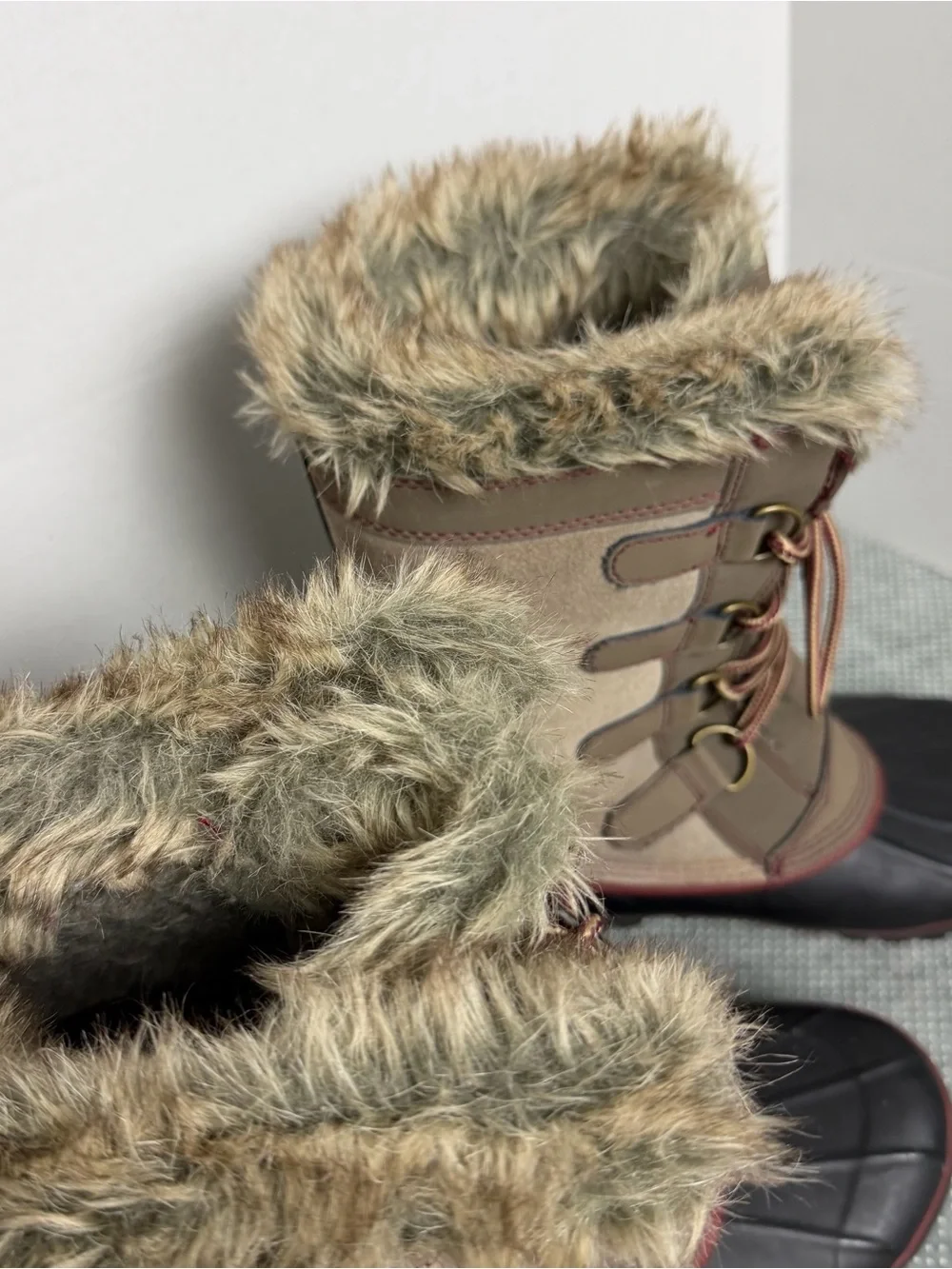 Khombu Tan and Black Lace-Up Faux-Fur Winter Boots